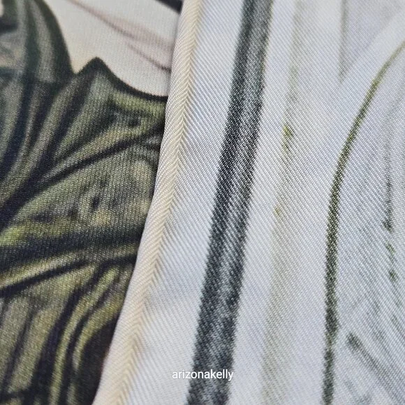 NWT Artifact Silk Scarf "Blueberries" William Morris Arts & Crafts - Picture 9 of 12